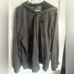Men’s L Under Armour Zip Up Hoodie in Grey